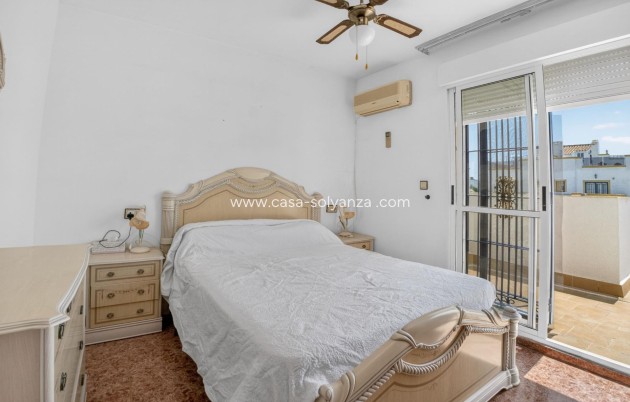 Reventa - Apartamento / piso - Torrevieja - La Siesta