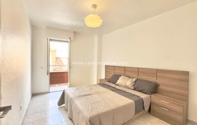 Resale - Apartment / flat - Torrevieja - Estacion Autobuses