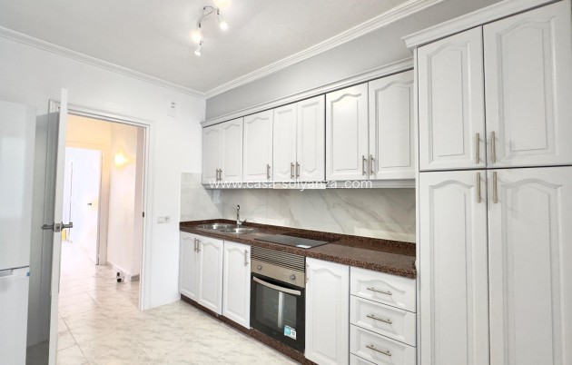 Resale - Apartment / flat - Torrevieja - Estacion Autobuses