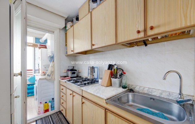 Resale - Apartment / flat - Torrevieja - Center