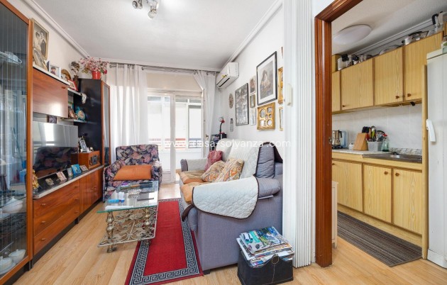 Resale - Apartment / flat - Torrevieja - Center
