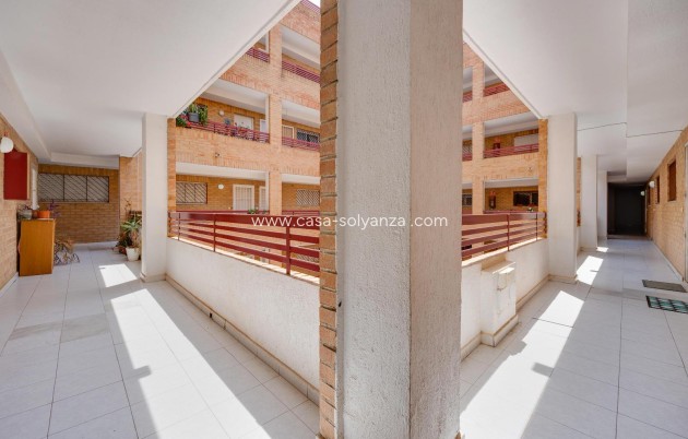 Resale - Apartment / flat - Torrevieja - Center