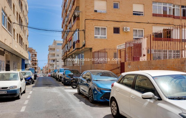 Resale - Apartment / flat - Torrevieja - Center