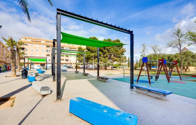 Resale - Apartment / flat - Torrevieja - Center