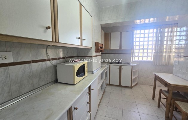 Reventa - Apartamento / piso - Torrevieja - Puerto Deportivo Marina Salinas