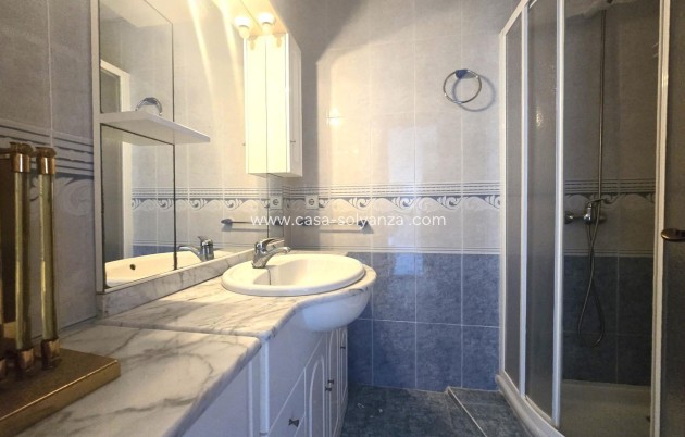 Reventa - Apartamento / piso - Torrevieja - Puerto Deportivo Marina Salinas