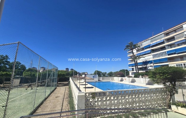 Reventa - Apartamento / piso - Torrevieja - Puerto Deportivo Marina Salinas