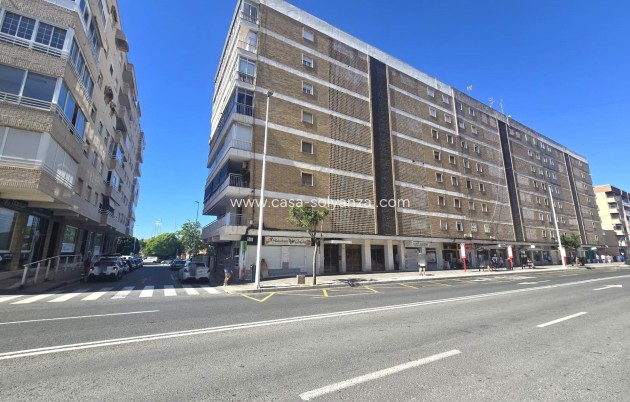 Reventa - Apartamento / piso - Torrevieja - Puerto Deportivo Marina Salinas