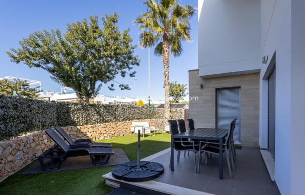 Resale - Apartment / flat - Orihuela - Vistabella Golf