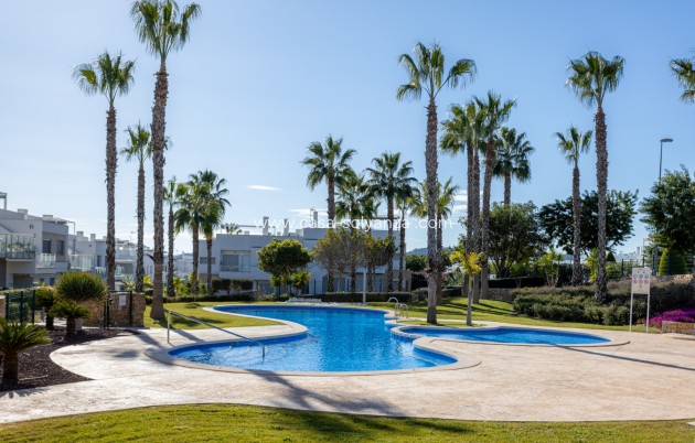 Resale - Apartment / flat - Orihuela - Vistabella Golf