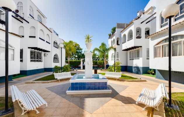 Resale - Bungalow - Torrevieja - Playa De Los Naufragos