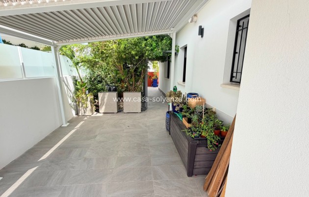 Reventa - Villa - Los Montesinos - Costa Blanca