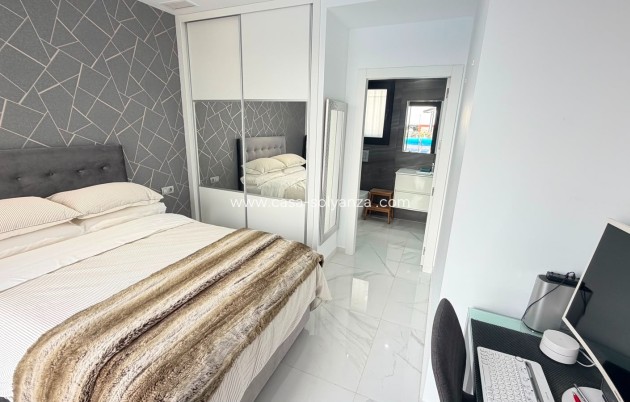 Reventa - Villa - Los Montesinos - Costa Blanca