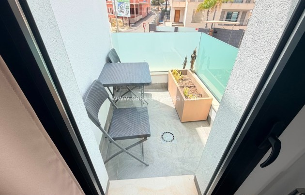 Reventa - Villa - Los Montesinos - Costa Blanca