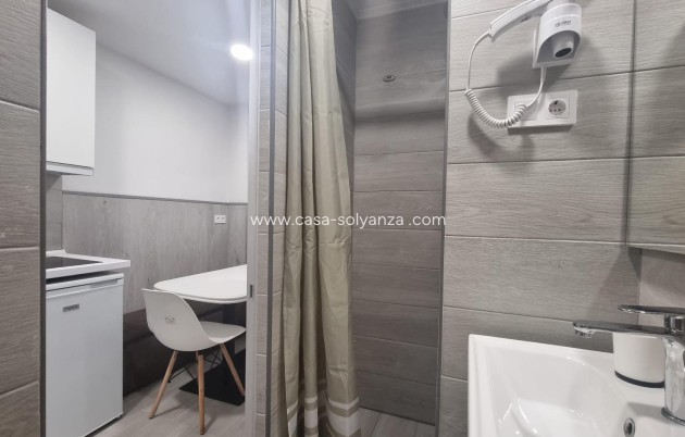 Reventa - Apartamento / piso - Torrevieja - Center