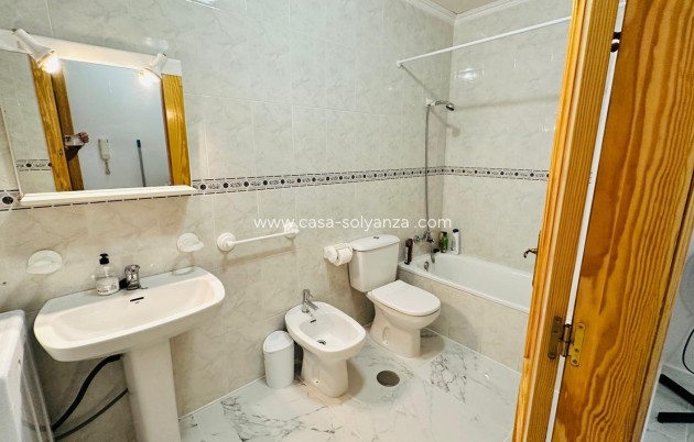 Wiederverkauf - Wohnung - Torrevieja - Acequion