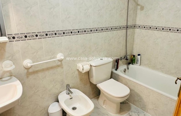 Wiederverkauf - Wohnung - Torrevieja - Acequion