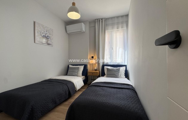 Reventa - Apartamento / piso - Torrevieja - Playa del Cura