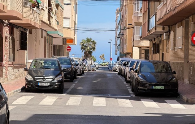 Reventa - Apartamento / piso - Torrevieja - Playa del Cura