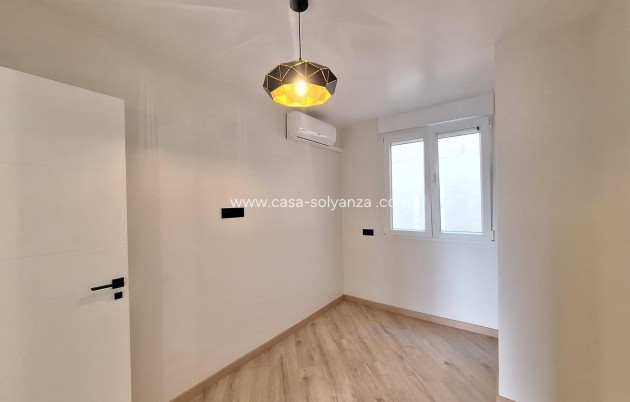 Reventa - Apartamento / piso - Torrevieja - Playa de los Locos