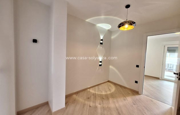 Reventa - Apartamento / piso - Torrevieja - Playa de los Locos