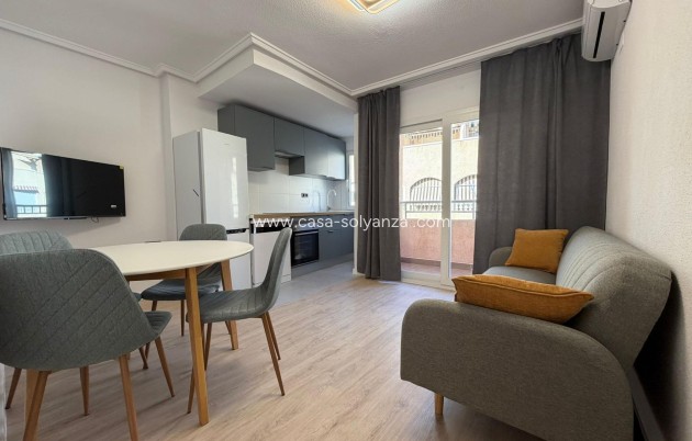 Resale - Apartment / flat - Torrevieja - Playa del Cura
