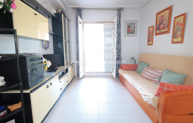 Resale - Apartment / flat - Torrevieja - Acequion