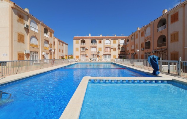Resale - Apartment / flat - Torrevieja - Acequion
