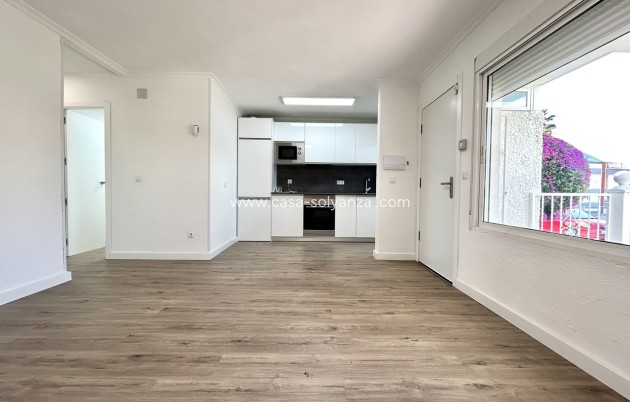 Reventa - Apartamento / piso - Villamartin - Costa Blanca