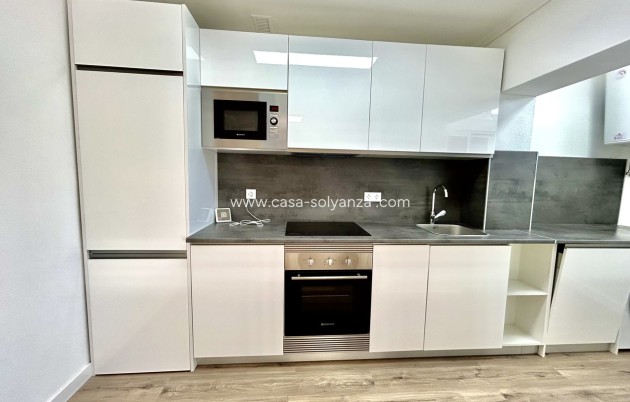 Reventa - Apartamento / piso - Villamartin - Costa Blanca