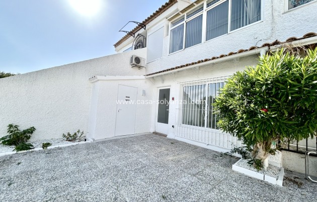 Reventa - Apartamento / piso - Villamartin - Costa Blanca