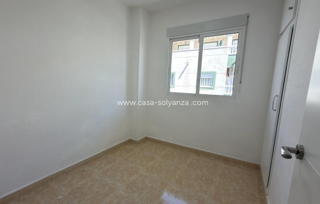 Reventa - Apartamento / piso - Torrevieja - Center