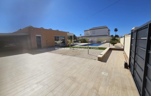Reventa - Villa - Torrevieja - La Siesta