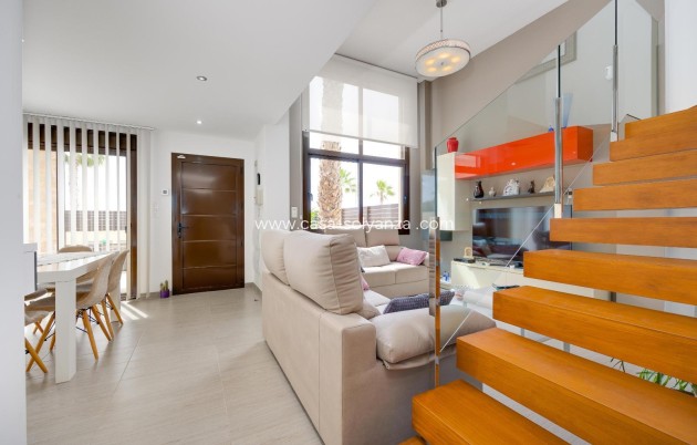 Reventa - Villa - Ciudad Quesada - Pueblo Bravo