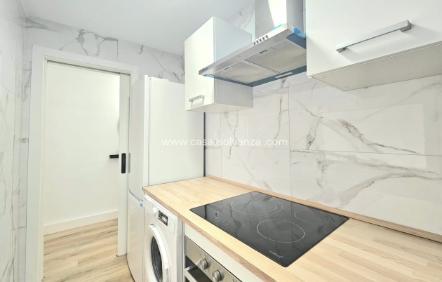 Resale - Apartment / flat - Torrevieja - Playa del Cura