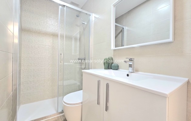 Resale - Apartment / flat - Torrevieja - Playa del Cura