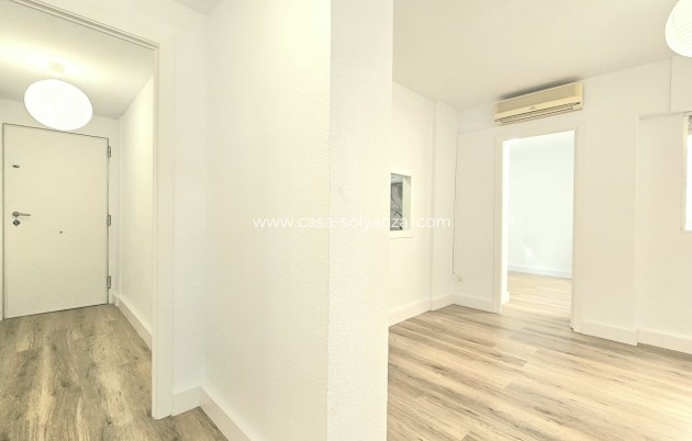 Resale - Apartment / flat - Torrevieja - Playa del Cura