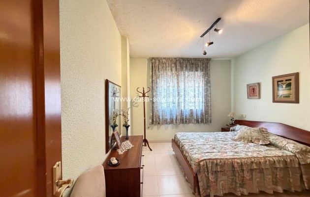 Resale - Apartment / flat - Torrevieja - Playa del Cura