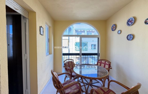 Resale - Apartment / flat - Torrevieja - Playa del Cura