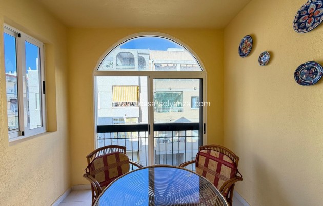 Resale - Apartment / flat - Torrevieja - Playa del Cura