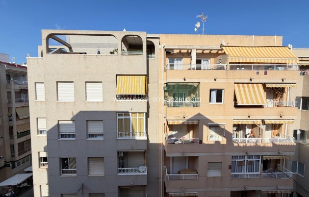Resale - Apartment / flat - Torrevieja - Playa del Cura