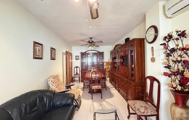 Resale - Apartment / flat - Torrevieja - Playa del Cura