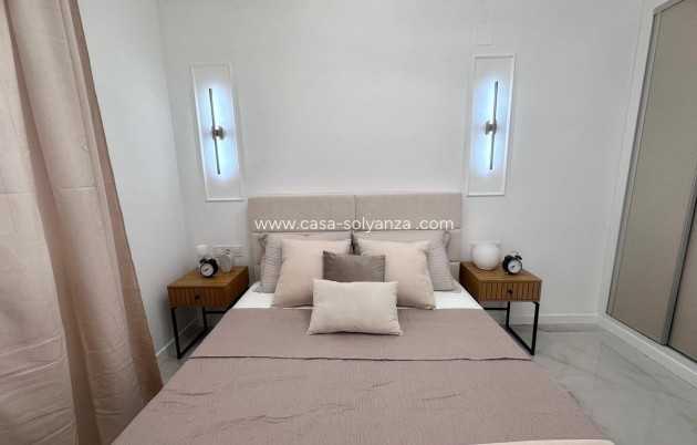Reventa - Apartamento / piso - Torrevieja - Estacion Autobuses