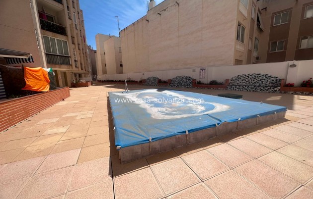 Reventa - Apartamento / piso - Torrevieja - Estacion Autobuses
