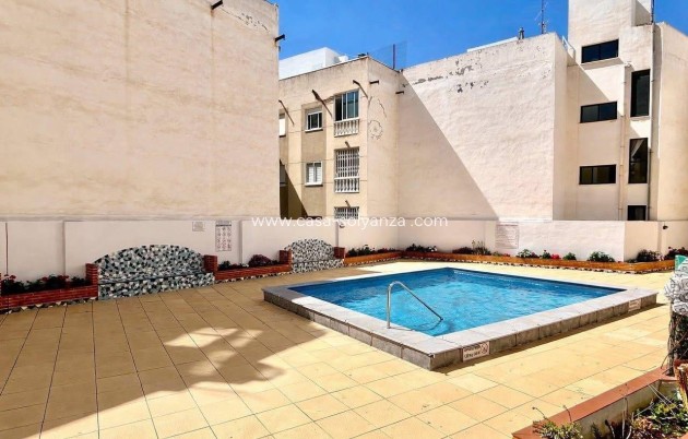 Reventa - Apartamento / piso - Torrevieja - Estacion Autobuses