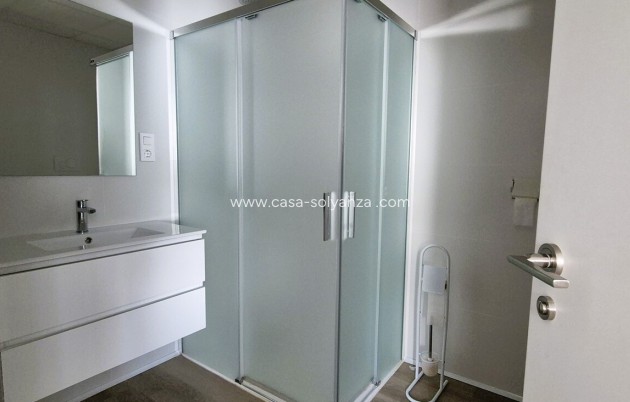 Reventa - Apartamento / piso - Playa Flamenca - Costa Blanca