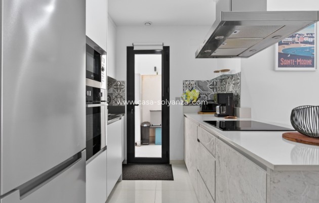 Resale - Apartment / flat - Torrevieja - Costa Blanca