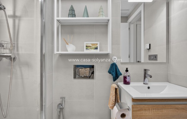 Reventa - Apartamento / piso - Torrevieja - Costa Blanca