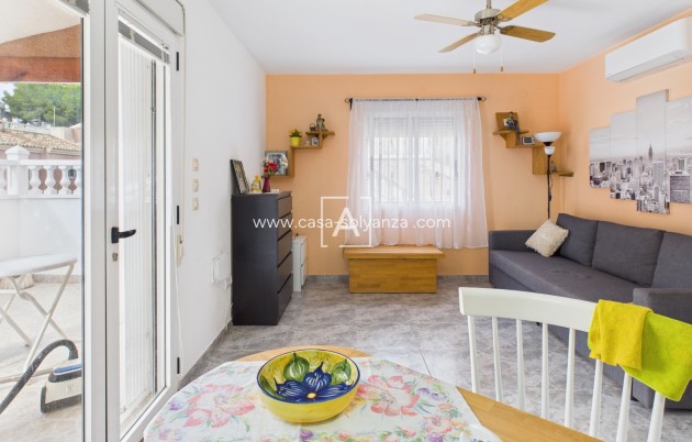 Resale - Villa - Pinar de Campoverde