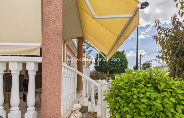 Resale - Villa - Pinar de Campoverde
